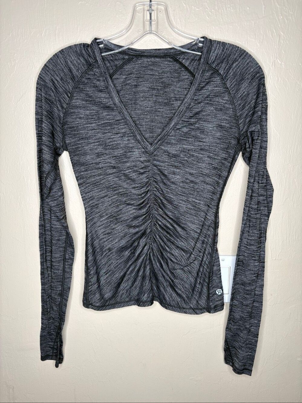 Lululemon Women's Heather Black & Gray Heathered Ruched Front Long Sleeve V-Neck